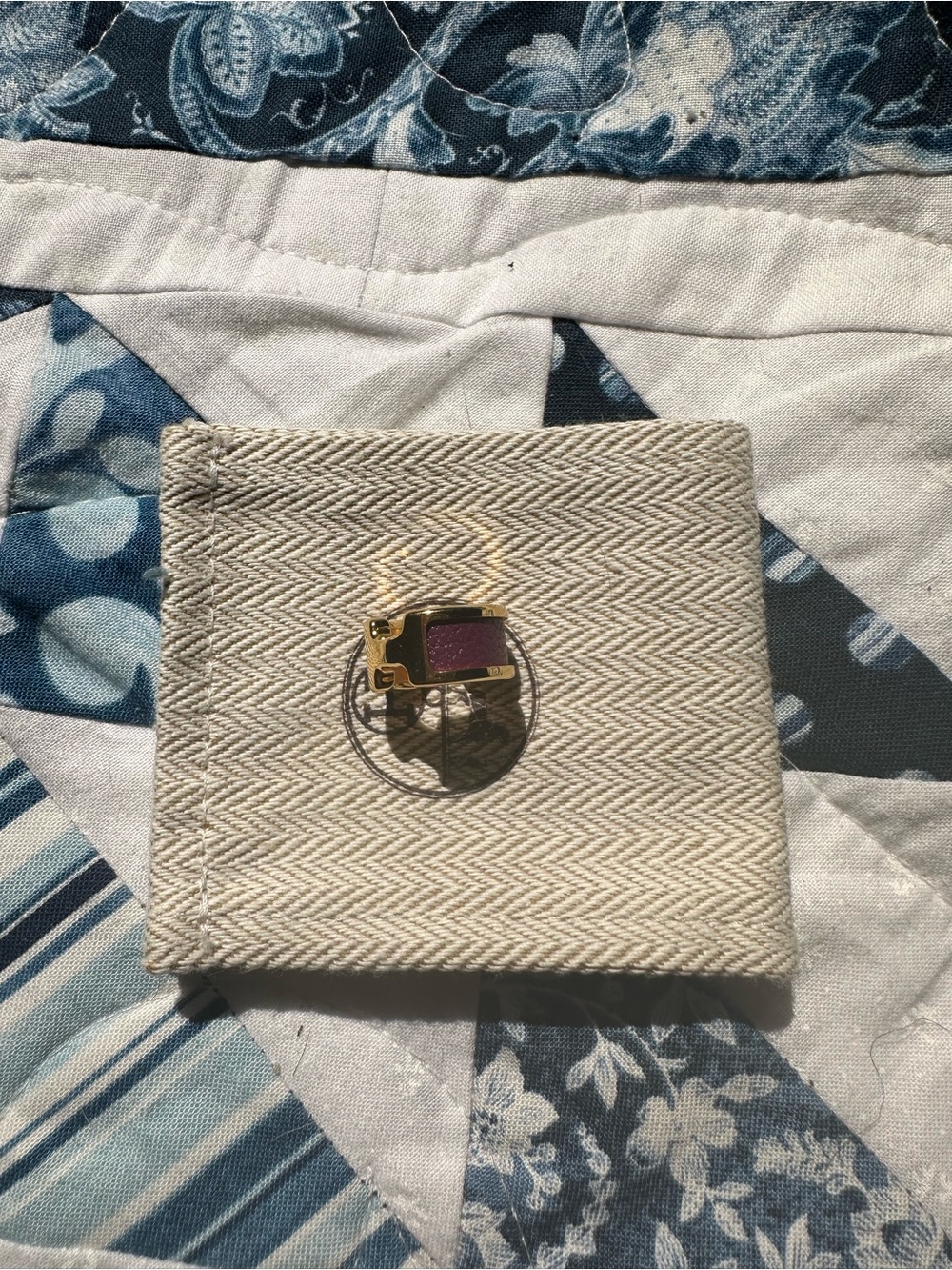 Hermes Olympe Ear Cuff Anemone (purple) / gold hw - Picture 2 of 8